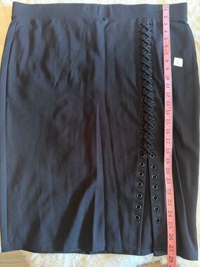 🖤 Torrid Black Lace-Up Stretchy Pull Up Pencil Skirt  | Size 3 (22/24)